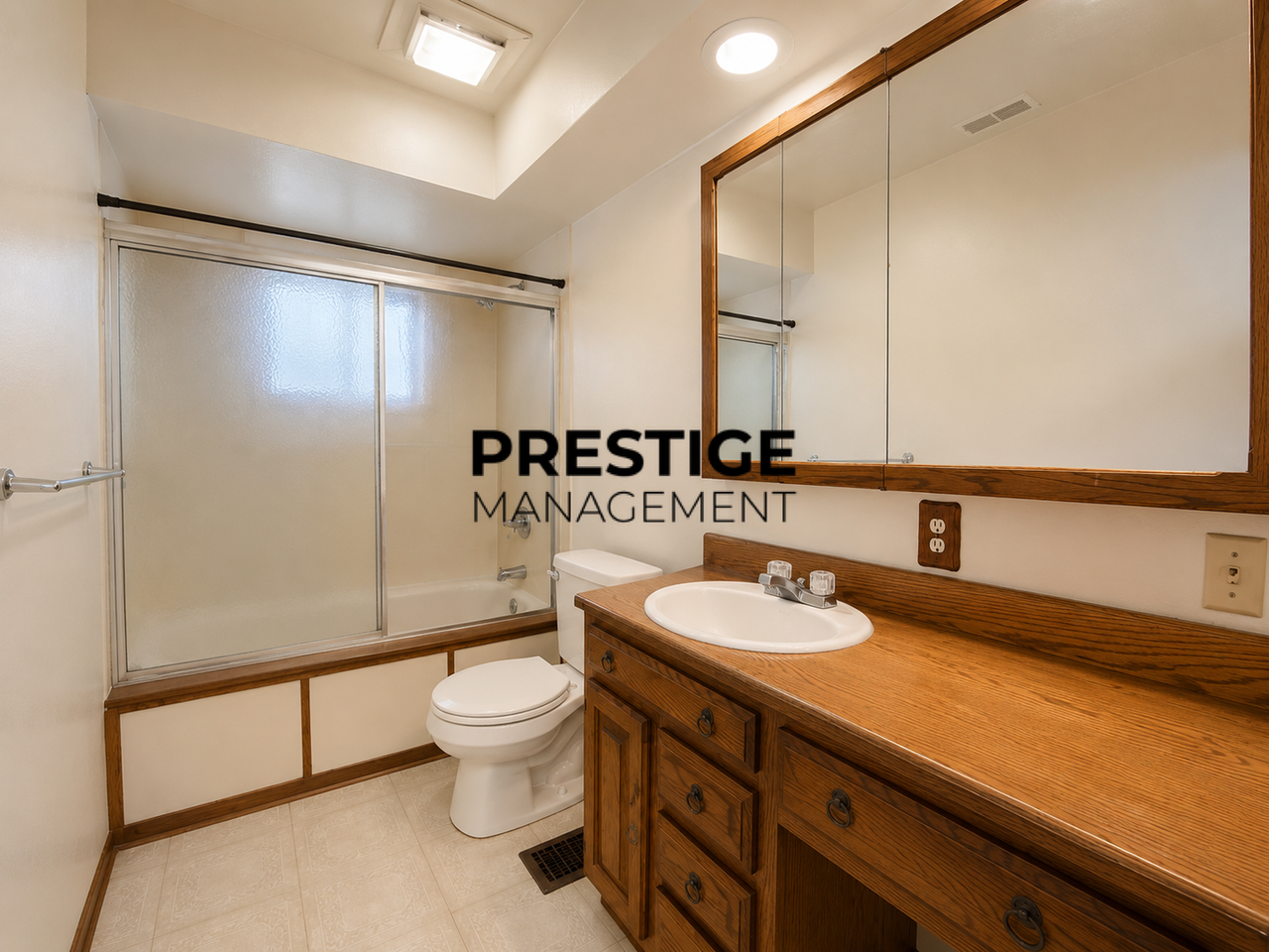 1229 W 44th Pl - Photo 5 of 8