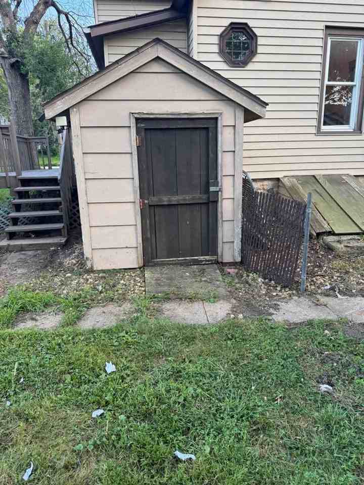 1114 4th St Nw - Photo 3 of 18