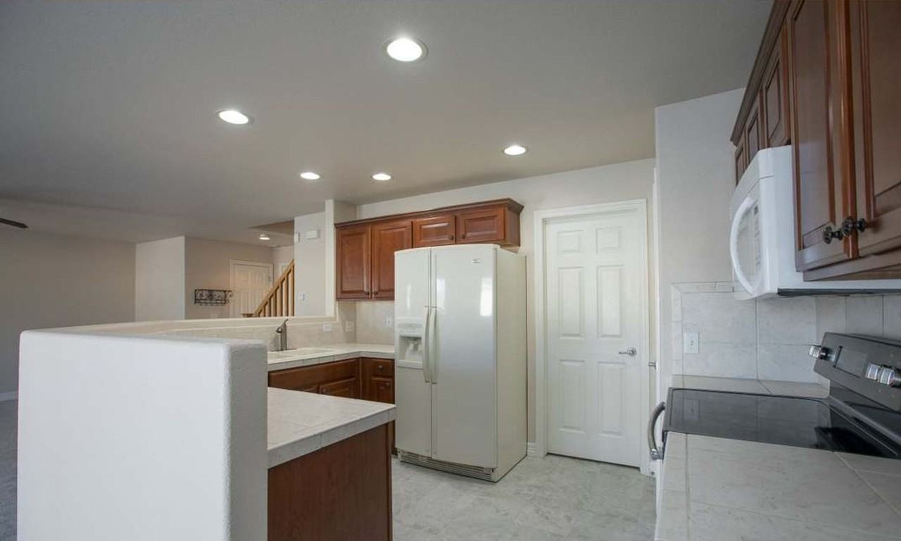4026 Berwick Ln - Photo 6 of 18