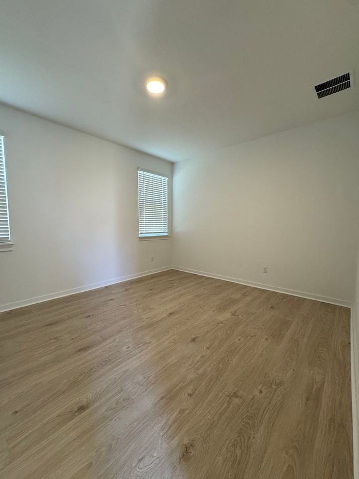2516 Liam Aurora Ln - Photo 7 of 22