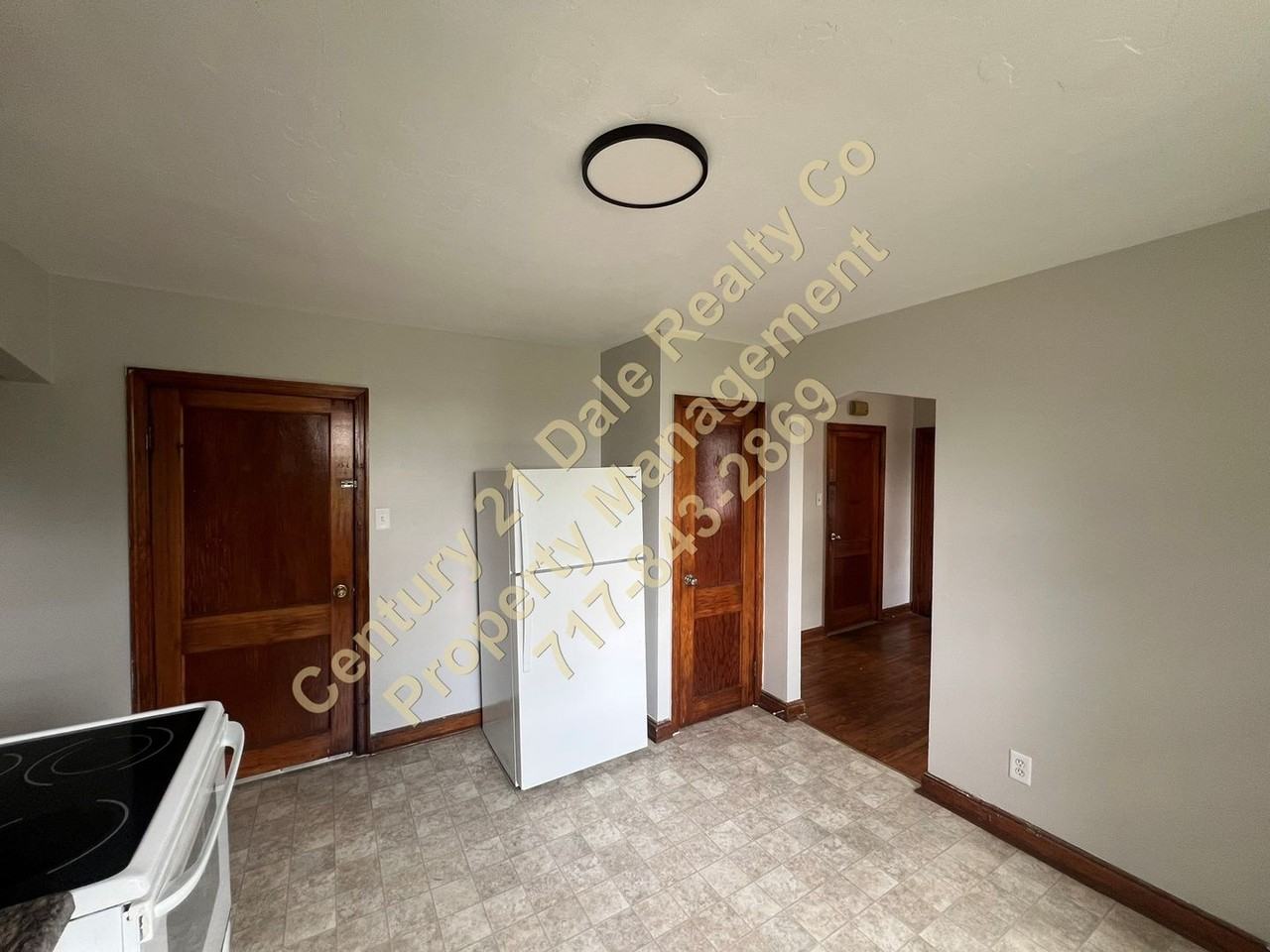 950 Penn Ave - Photo 6 of 10