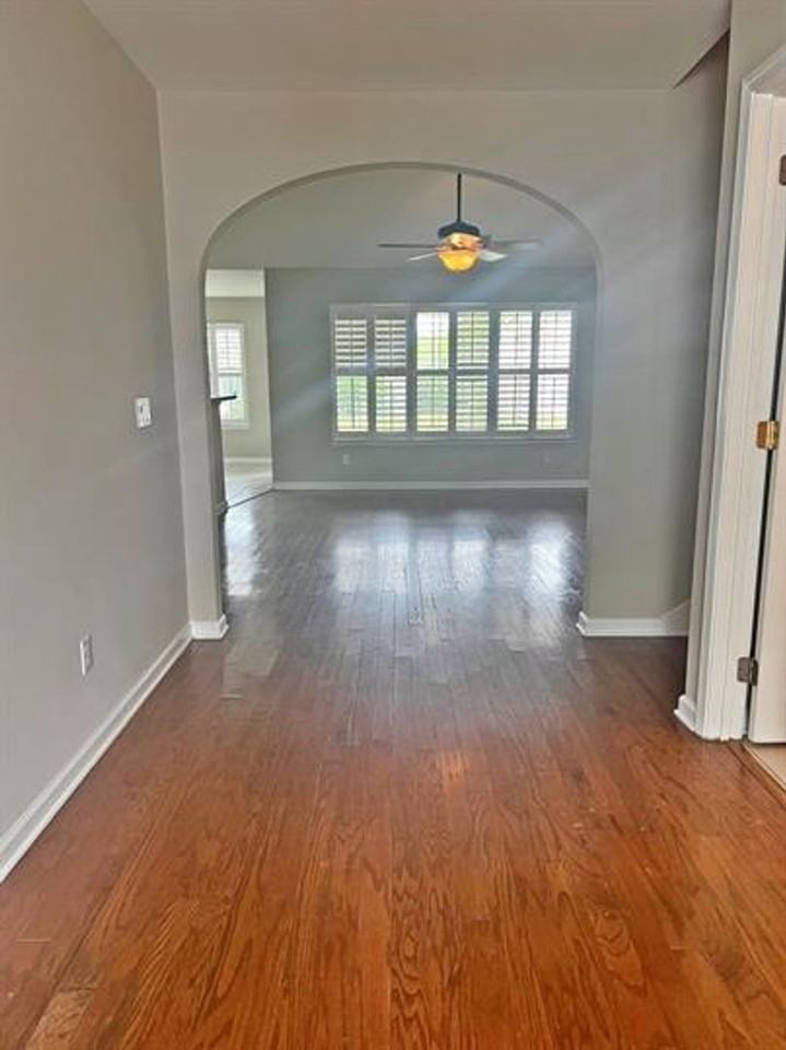 145 Pickett Creek Ln - Photo 3 of 20