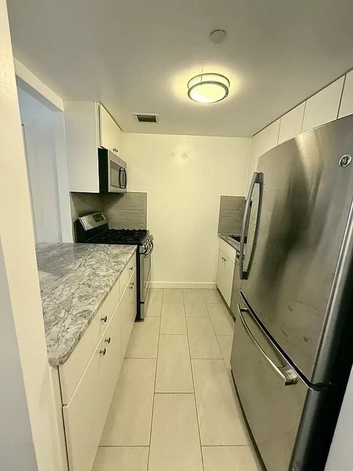 303 W 146th St #1F - Photo 3 of 8
