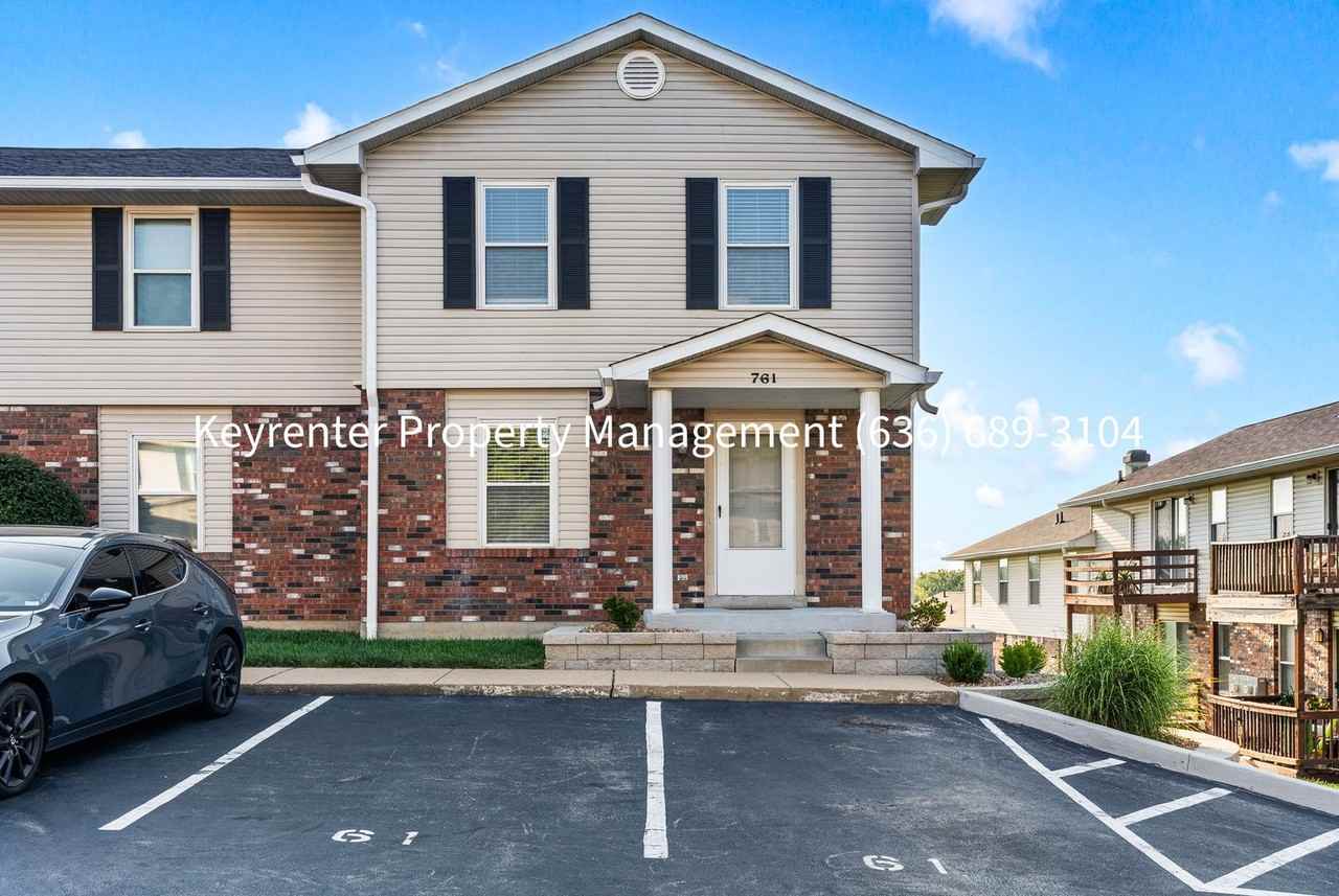 761 Highland Hill Ct - Photo 2 of 30