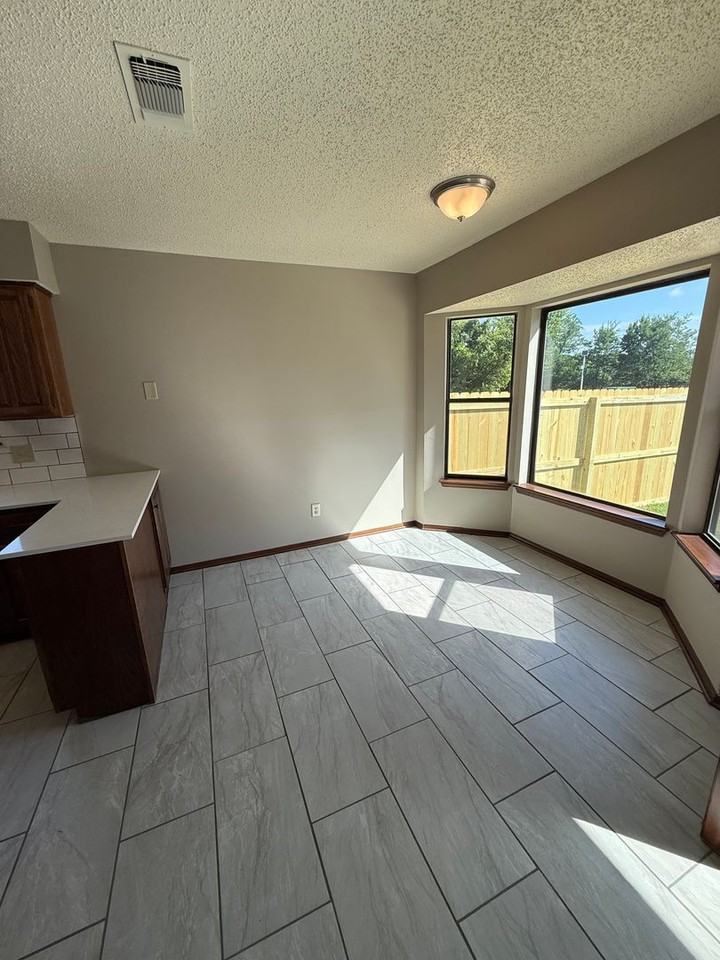 9317 Belhaven Vw - Photo 6 of 26