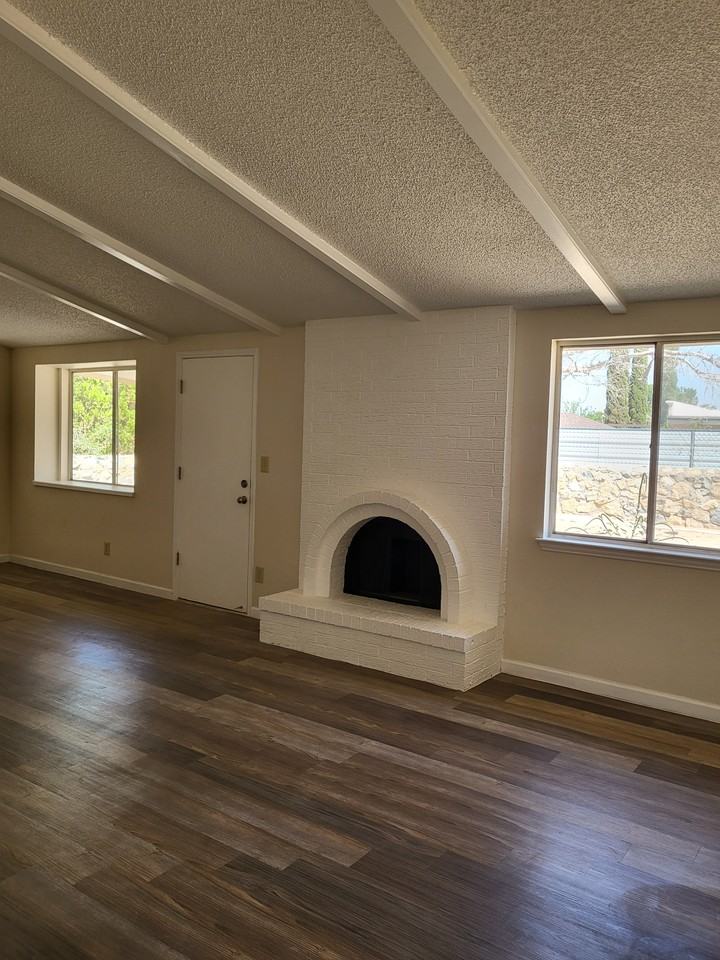 11149 Paducah Ave #1 - Photo 4 of 20