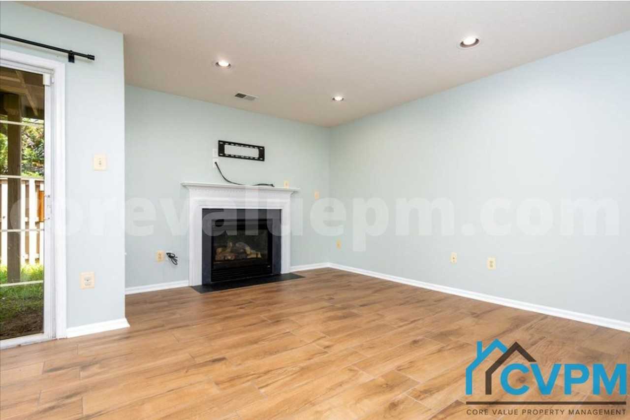 2336 Turnbridge Ct - Photo 4 of 31