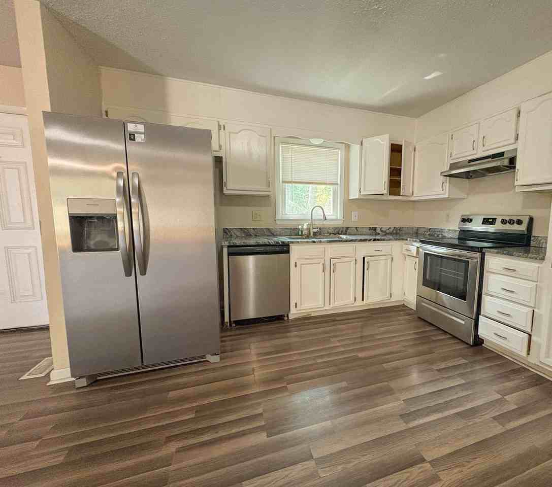 5998 Brookcliff Rd - Photo 6 of 16