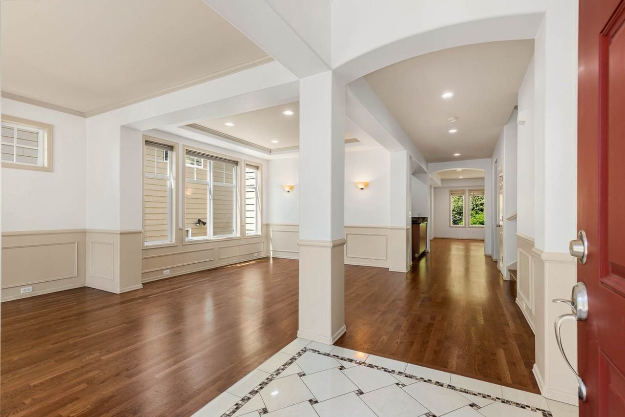 11738 167th Ct Ne - Photo 3 of 29