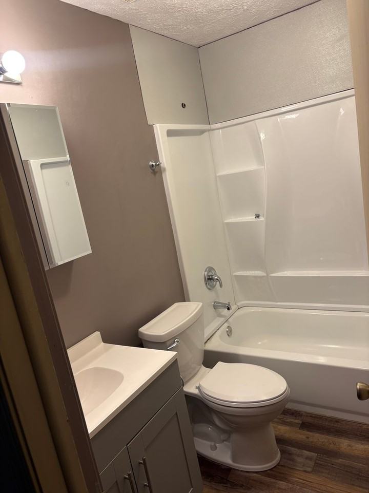 13718 Polk St - Photo 6 of 7