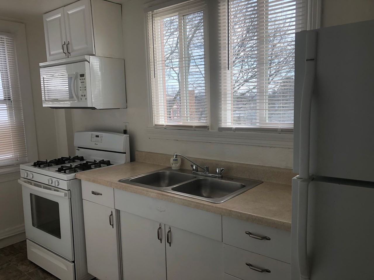 509 Forest Ave #2 - Photo 6 of 12