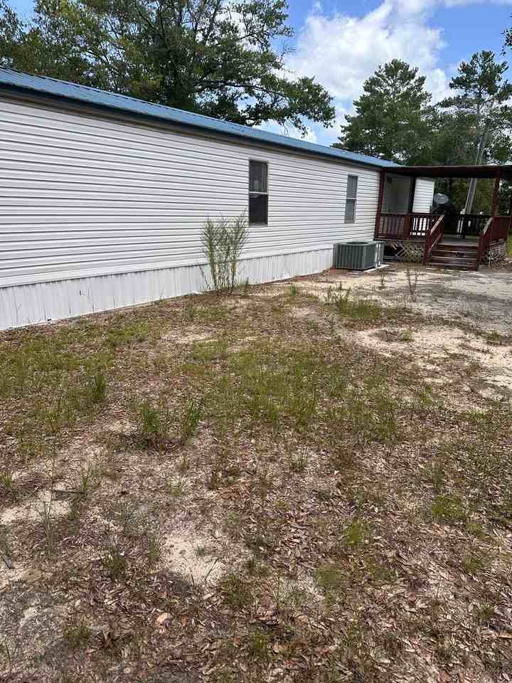 4451 Goldfinch Way - Photo 4 of 10