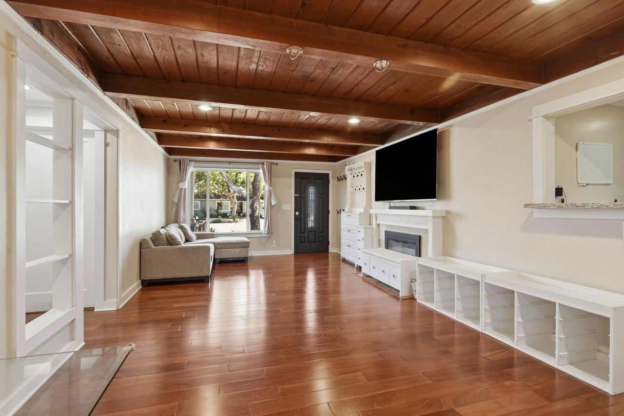 599 Borregas Ave - Photo 7 of 50
