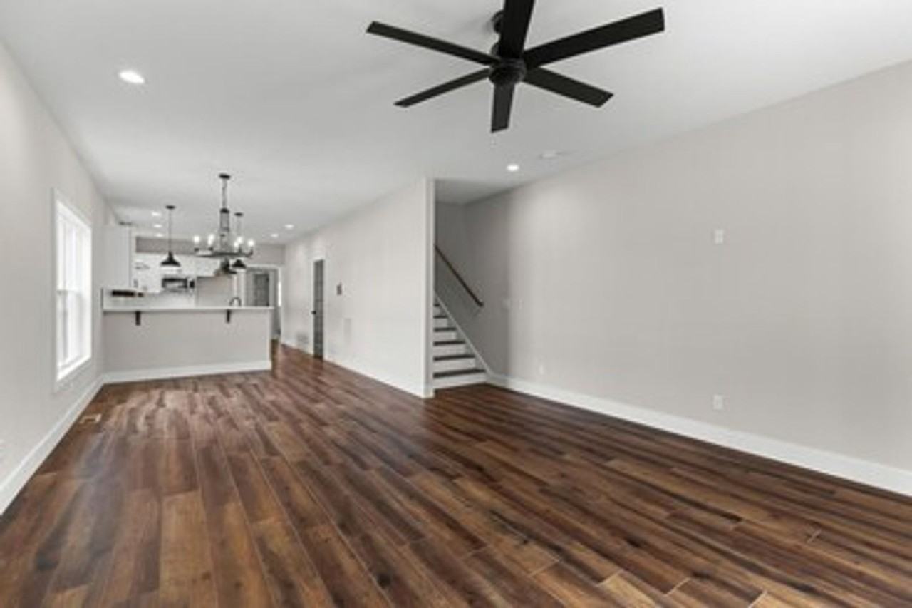 270 W Main St - Photo 2 of 15