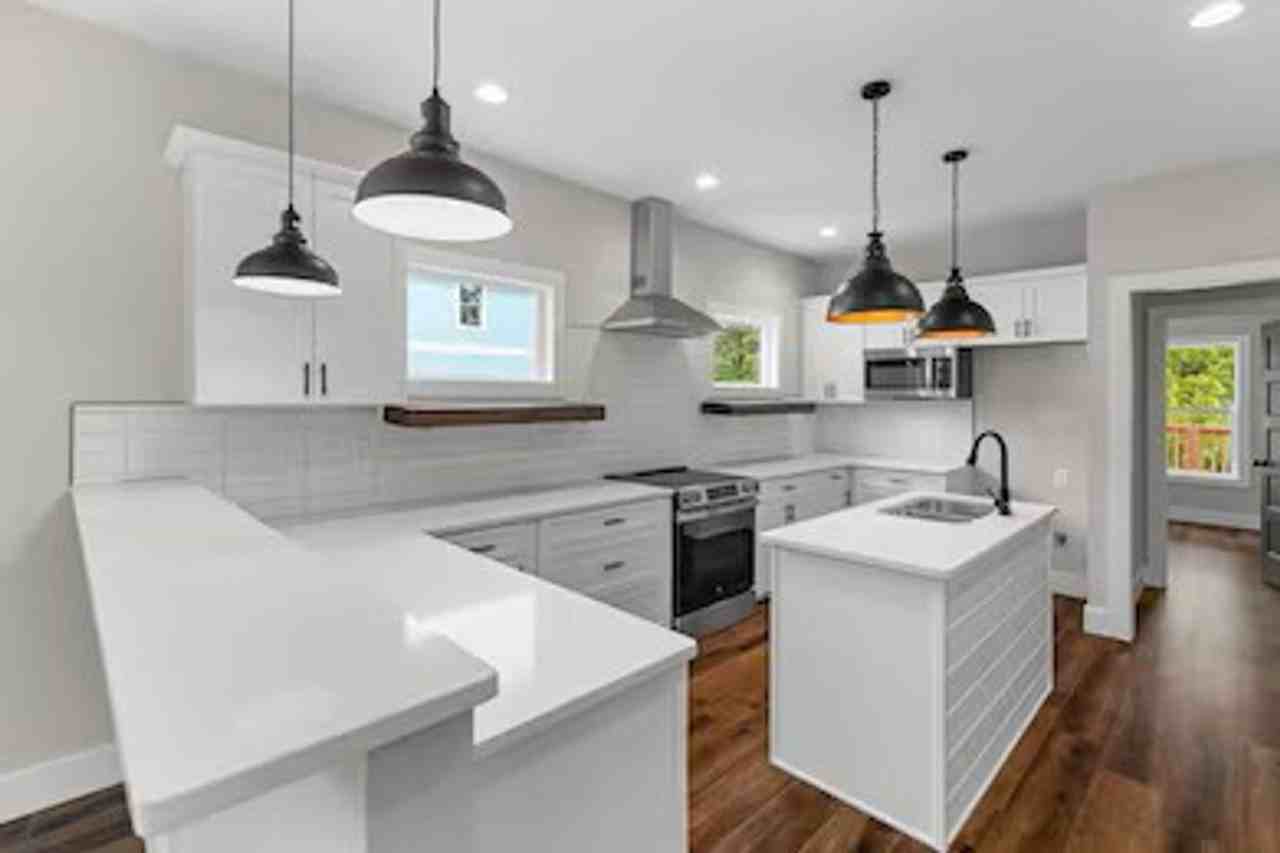 270 W Main St - Photo 3 of 15