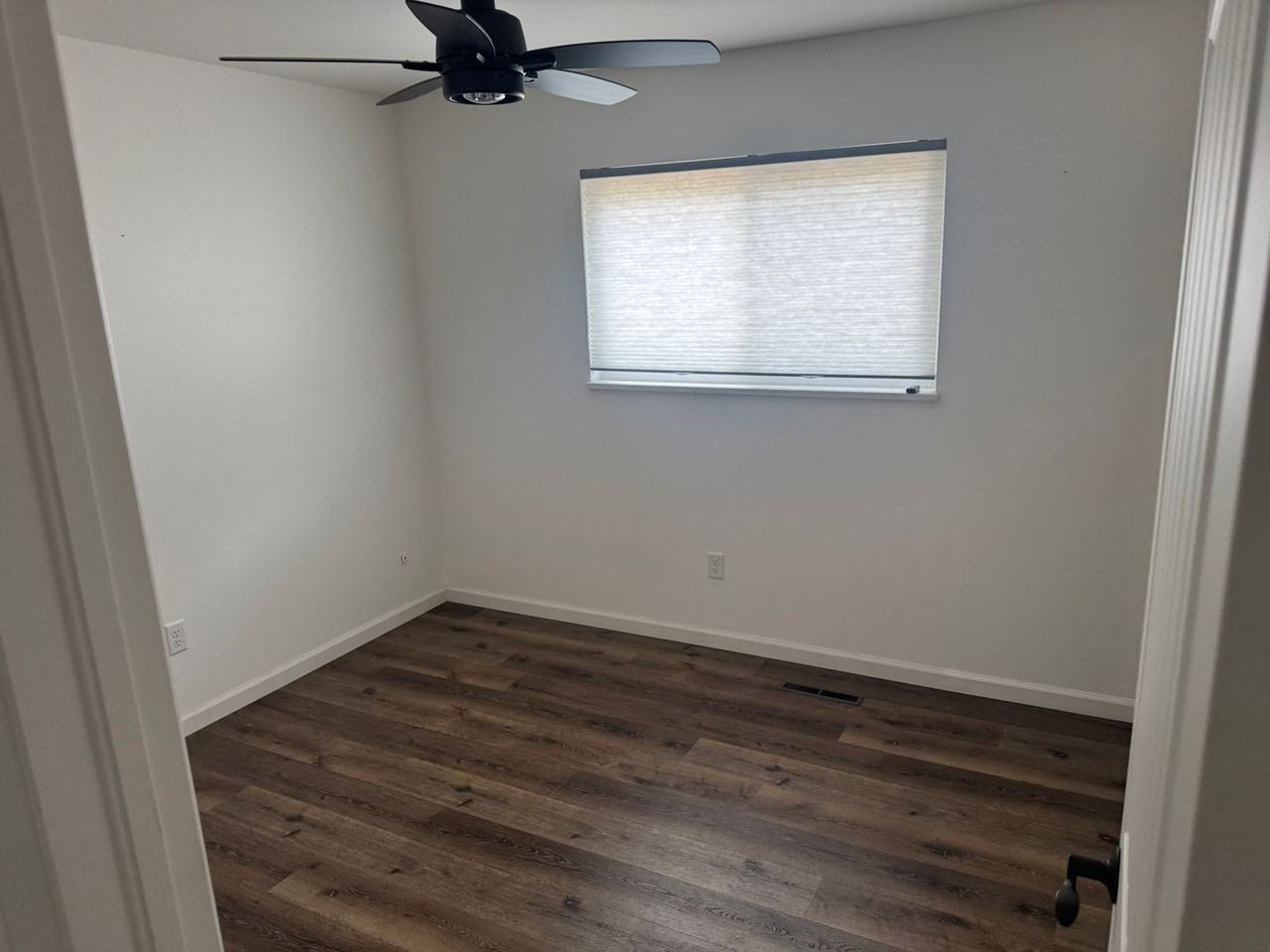 1404 Elm St - Photo 6 of 9