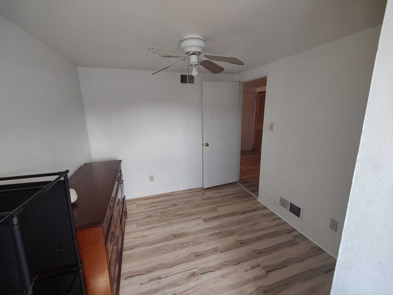 742 Ohio Ave #7 - Photo 4 of 6