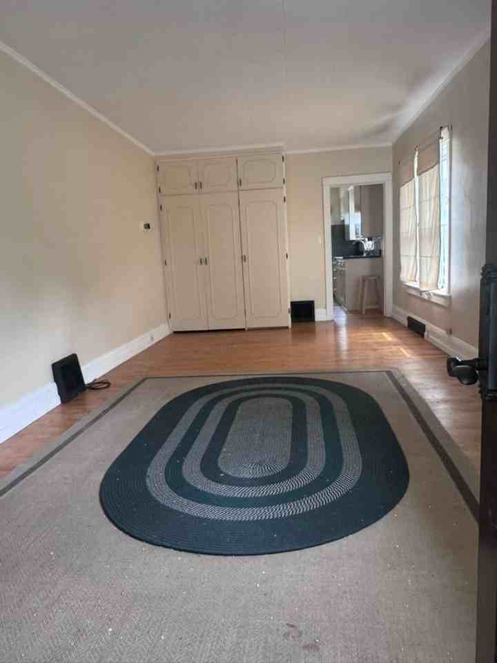 807 E Atlantic St - Photo 3 of 18