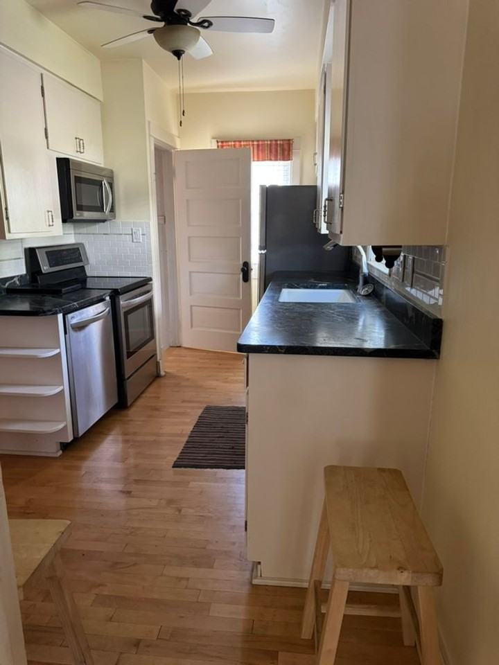 807 E Atlantic St - Photo 7 of 18