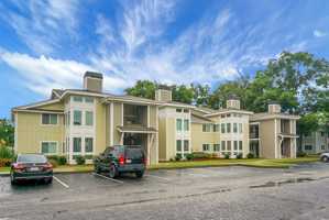 featured image of 278 Alexandra Dr #2