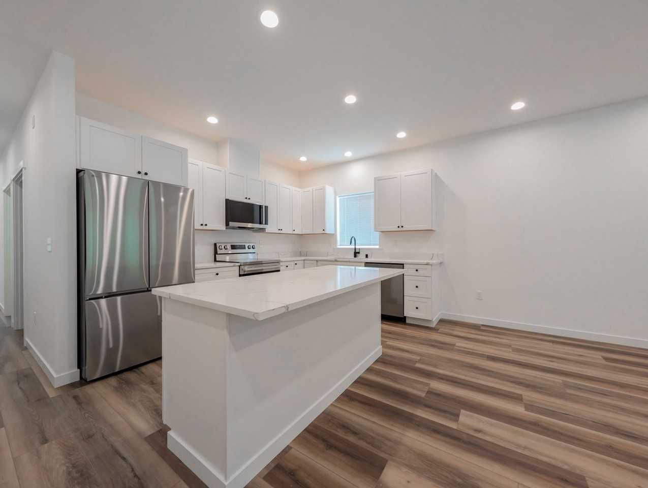 1525 114th St Ne - Photo 3 of 13