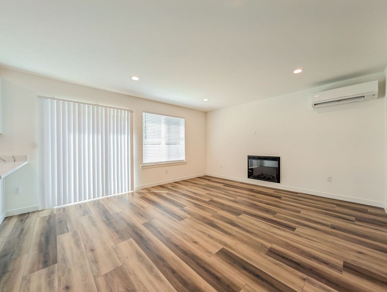 1625 114th St Ne - Photo 3 of 15