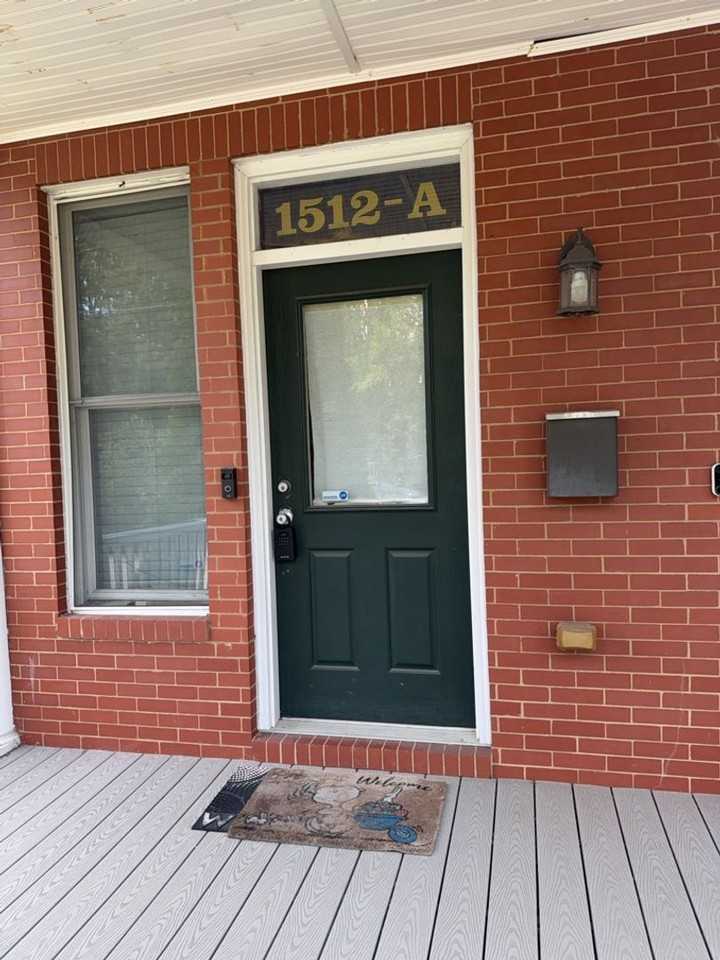 1512 Porter St - Photo 2 of 18