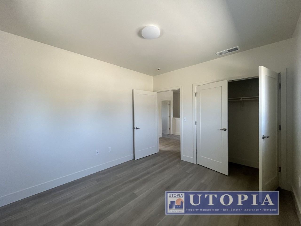 528 Dufour St - Photo 7 of 19