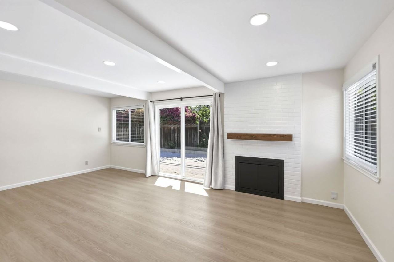 2563 Greer Rd - Photo 5 of 16