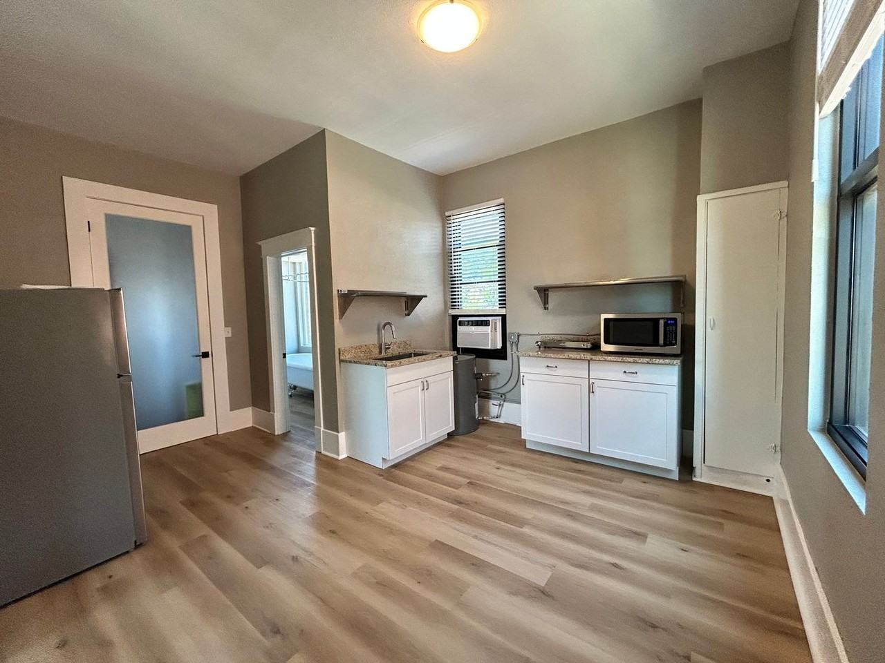 429 3rd St - Photo 7 of 25