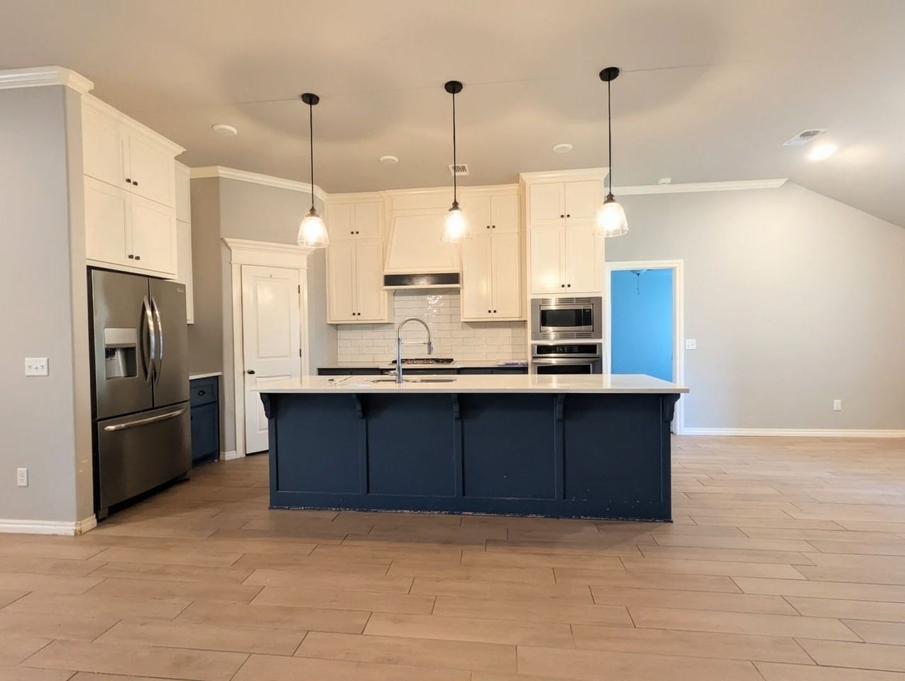 15808 Iron Ridge Rd - Photo 5 of 13