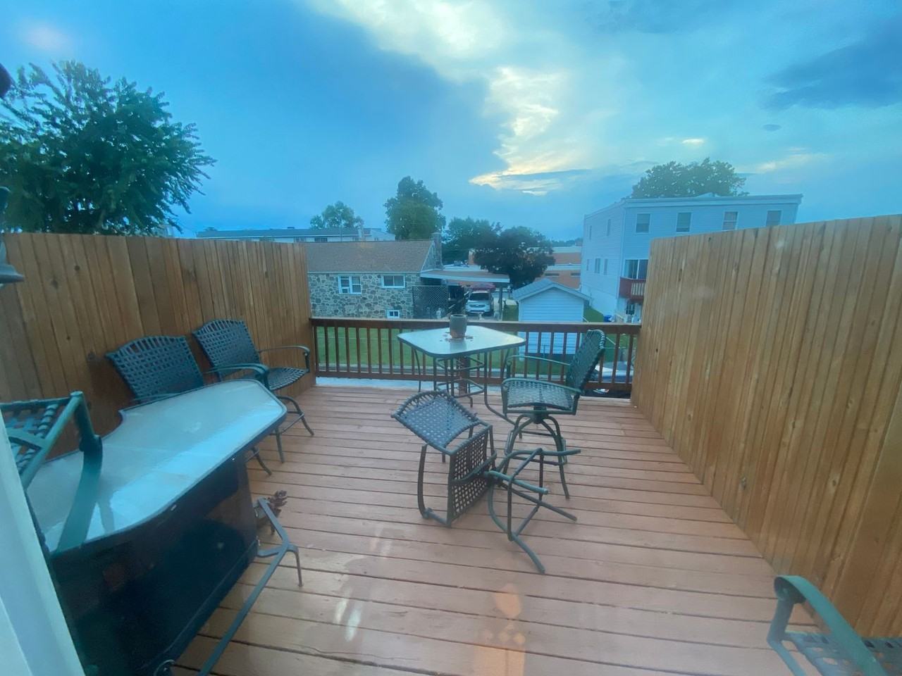 377 E Madison Ave - Photo 4 of 19
