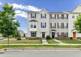 featured image of 331 S Parkway Dr