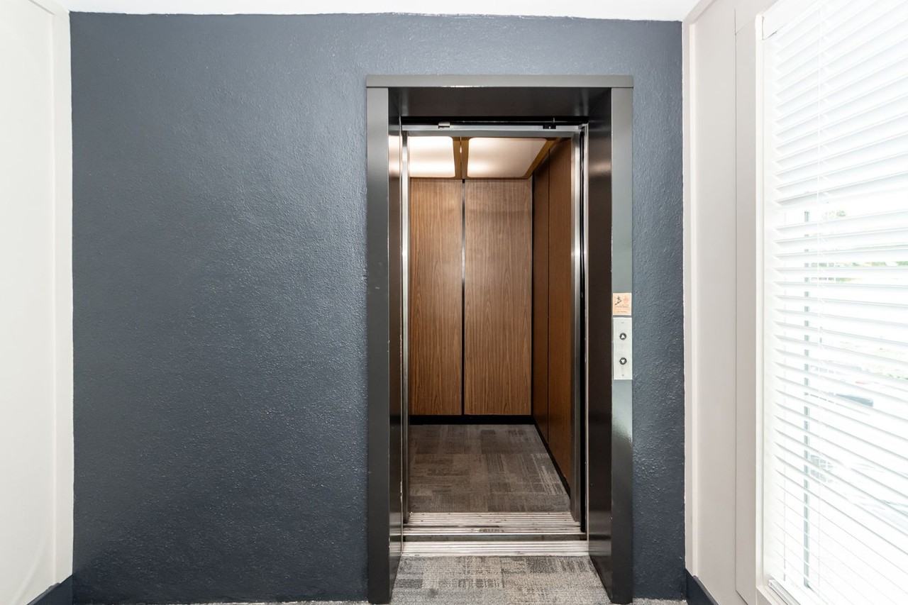 259 E Bay St #7B - Photo 4 of 22