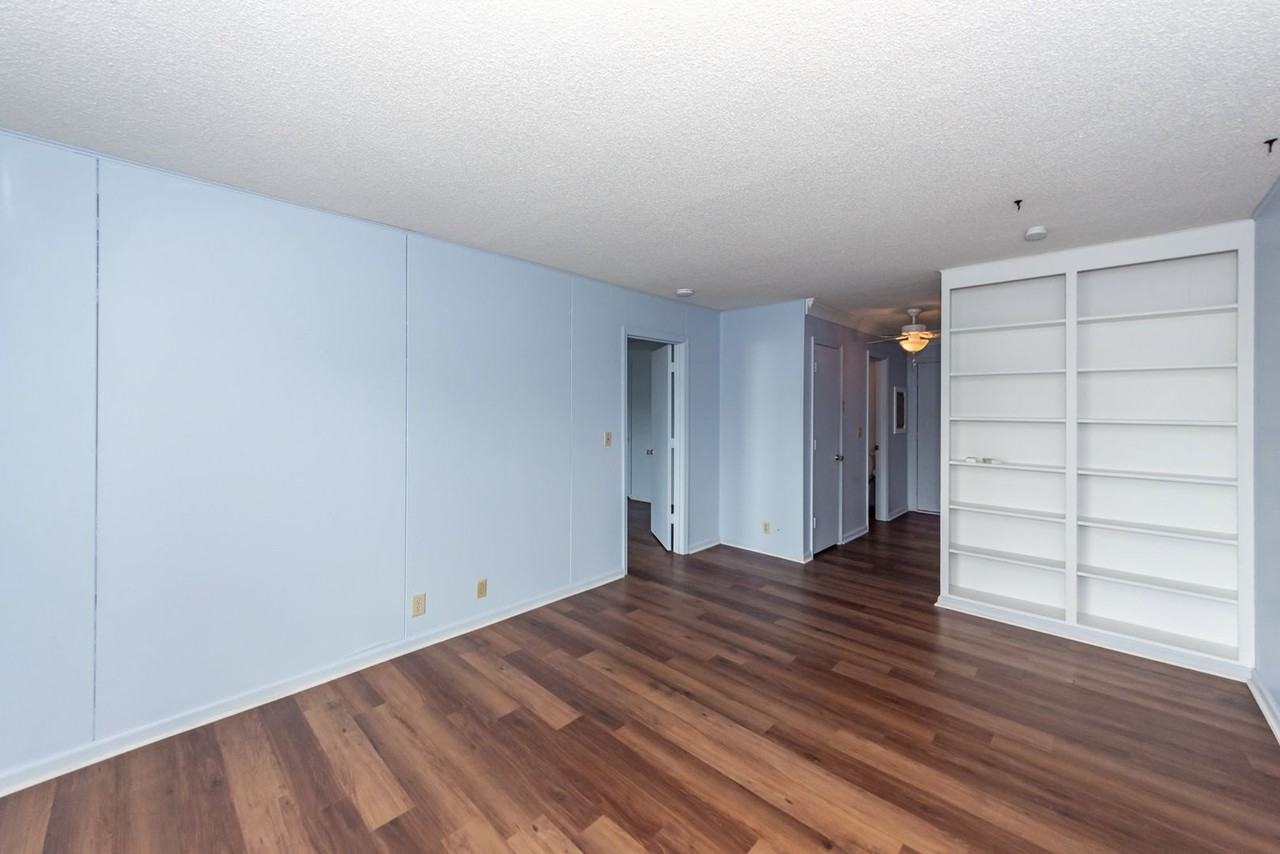 259 E Bay St #7B - Photo 7 of 22