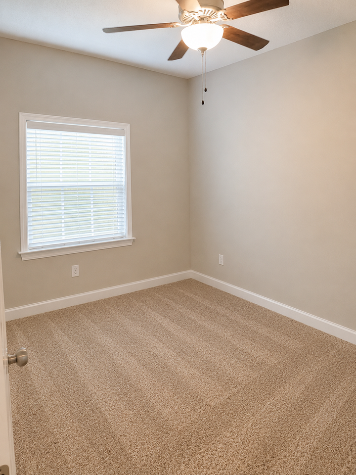 1045 Studstill Rd - Photo 5 of 23