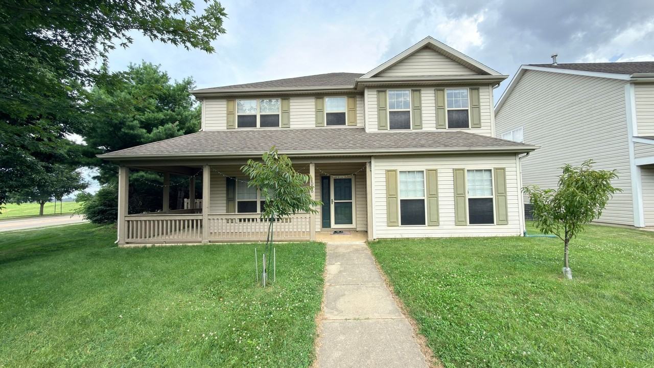 1036 Edgerton St - Photo 2 of 29