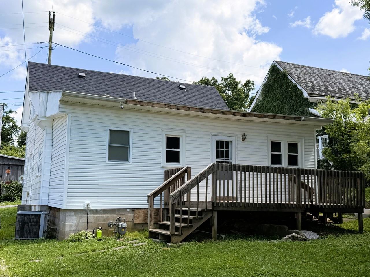 102 Church St - Photo 2 of 37