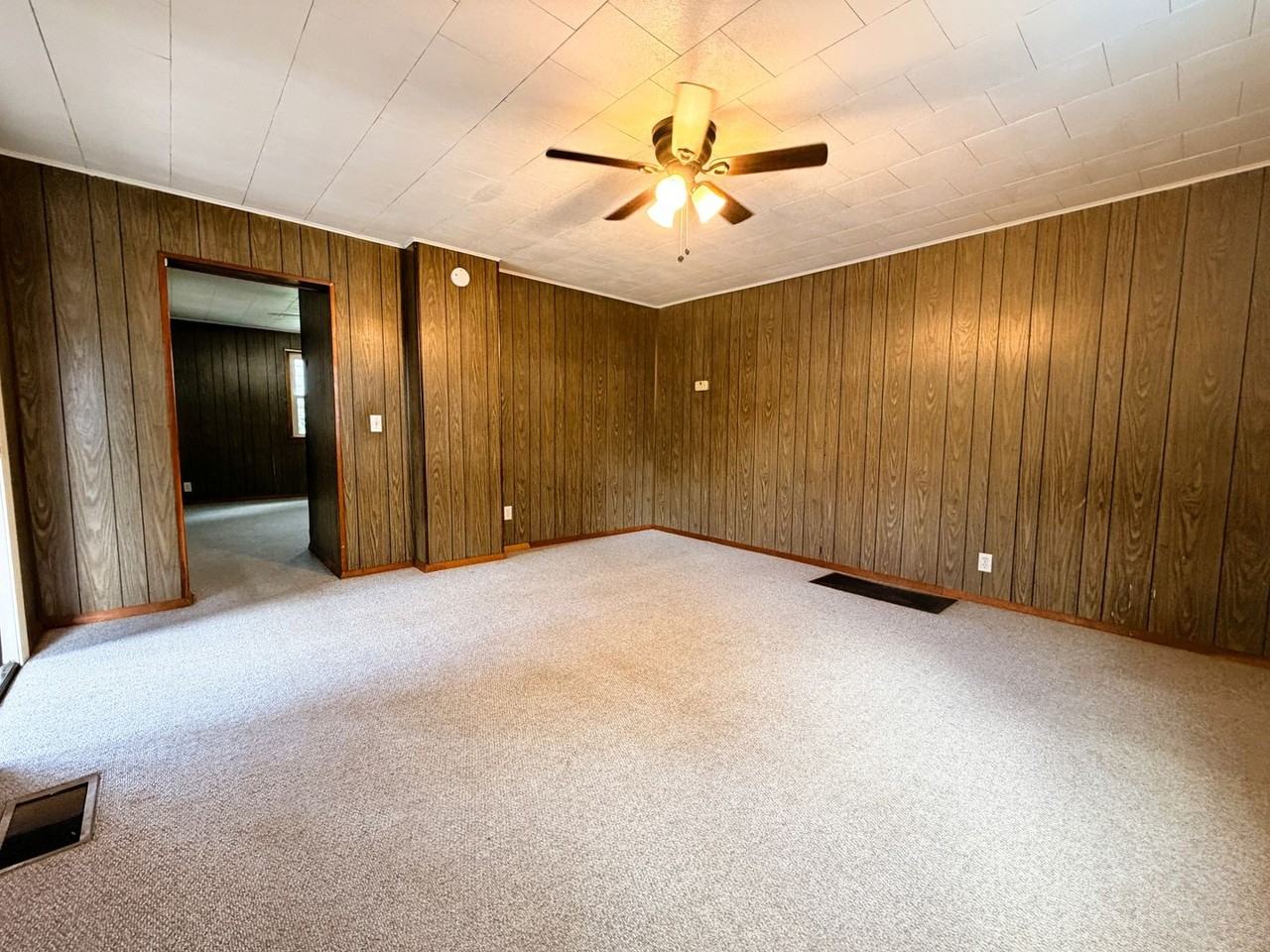 102 Church St - Photo 7 of 37