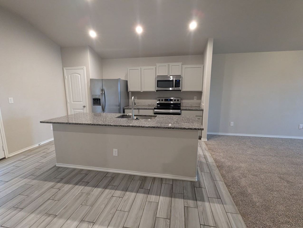 13311 Avenue V - Photo 6 of 23