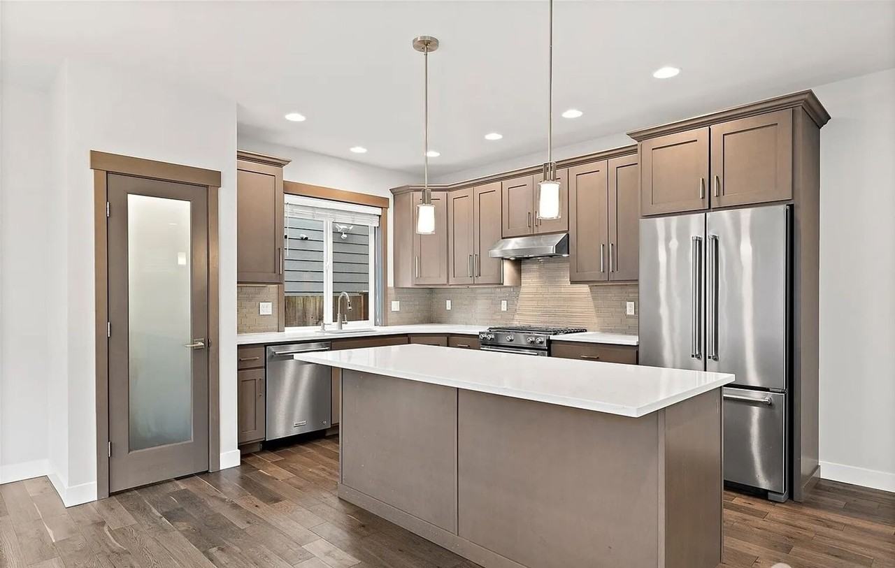 1627 151st St Sw - Photo 4 of 14