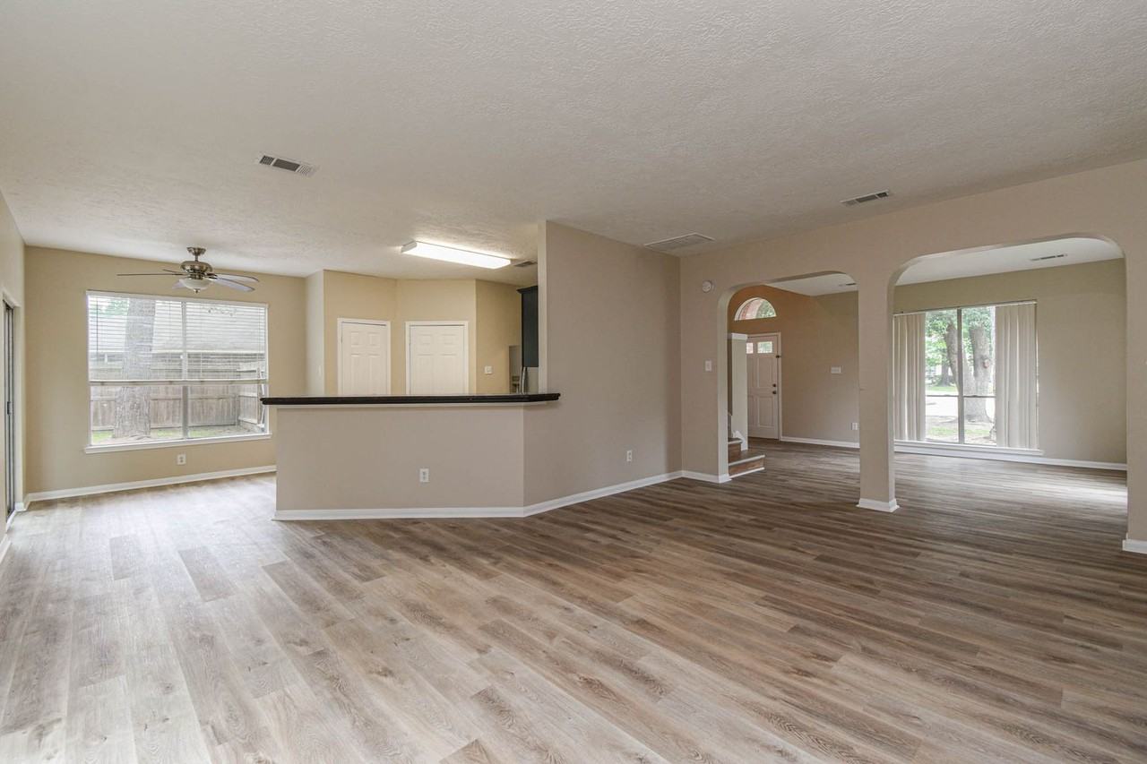 9523 Tallow Tree Dr - Photo 5 of 24