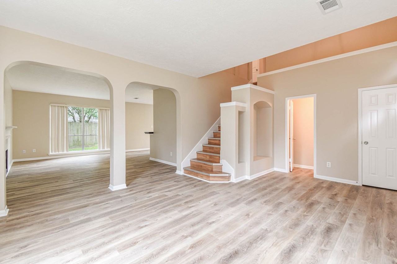 9523 Tallow Tree Dr - Photo 7 of 24