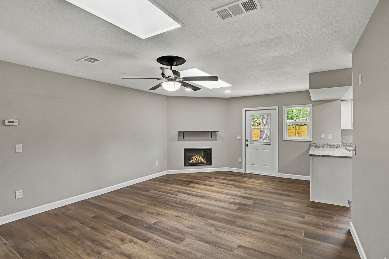12522 Macaw Dr - Photo 3 of 24
