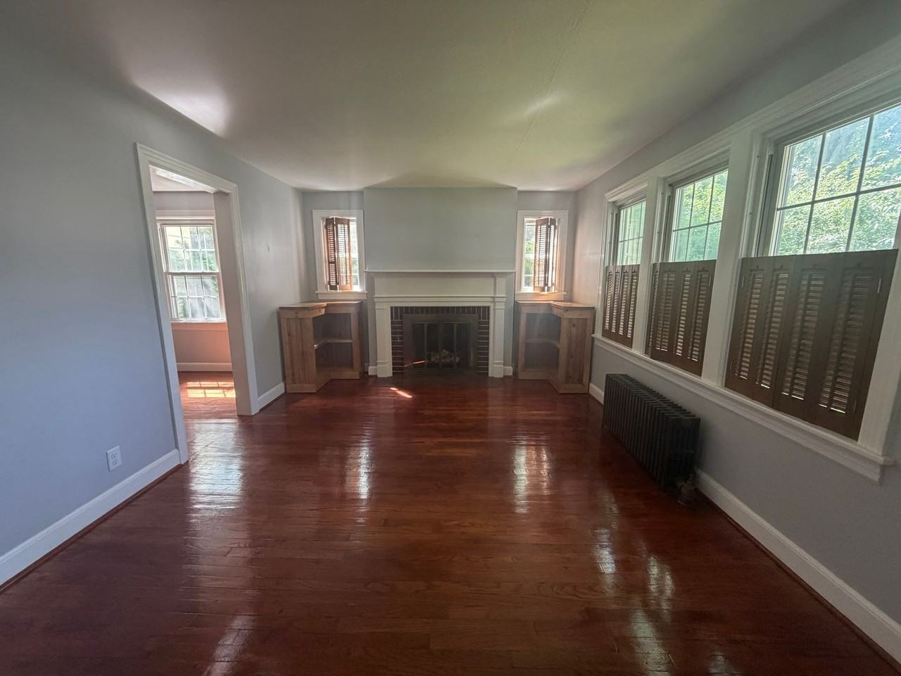 90 Allengate Ave - Photo 2 of 11
