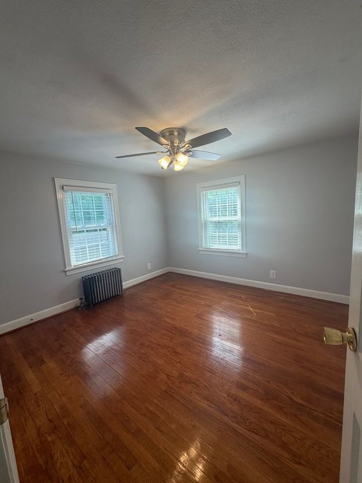 90 Allengate Ave - Photo 6 of 11