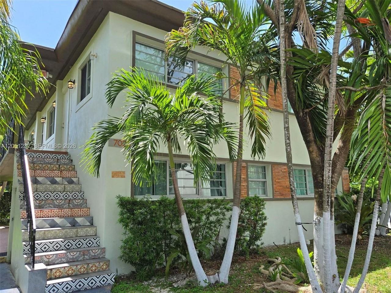 7025 7025 Rue Granville 1 1 - Photo 4 of 10