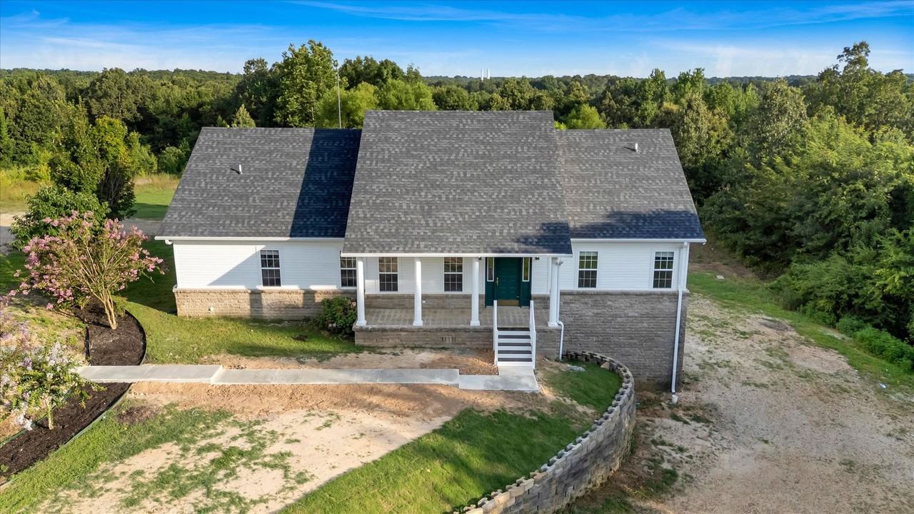 90 County Road 378 - Photo 2 of 36