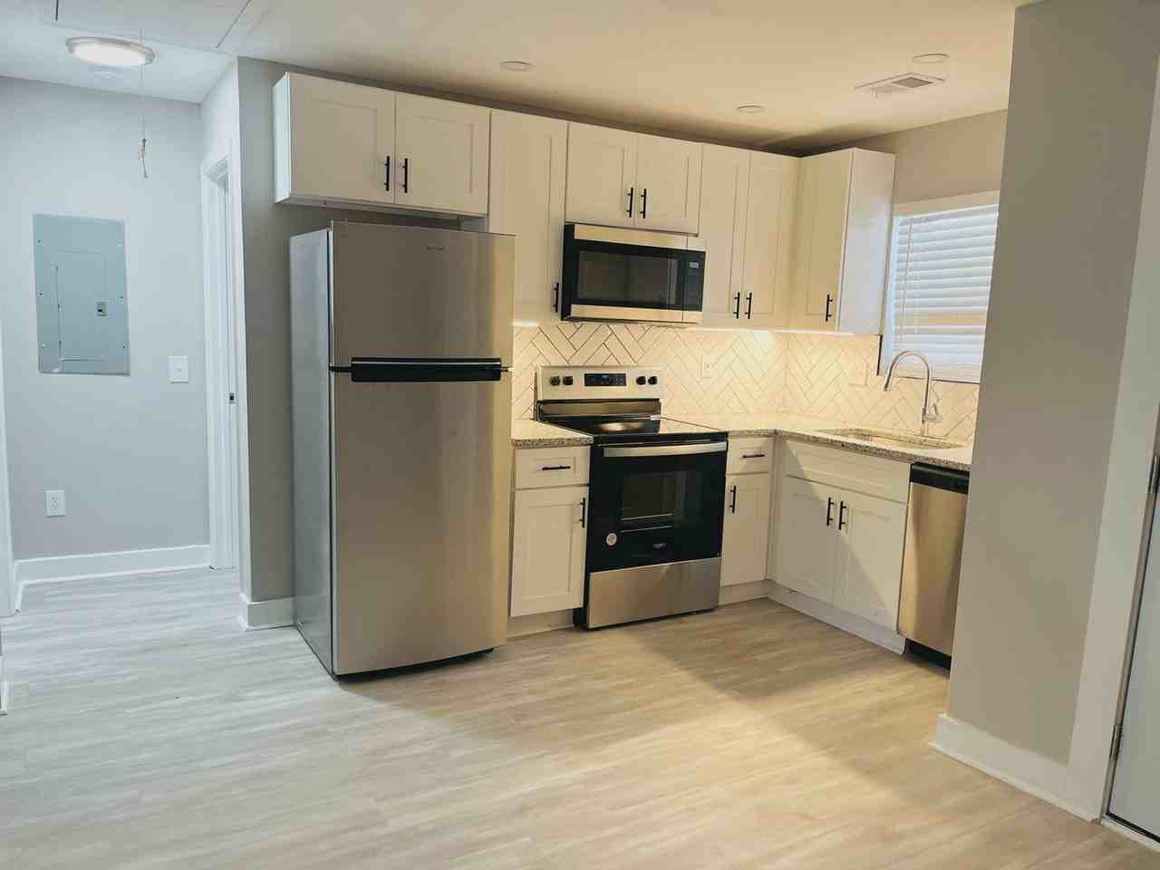 Pryor Street Apartments - Photo 3 of 4