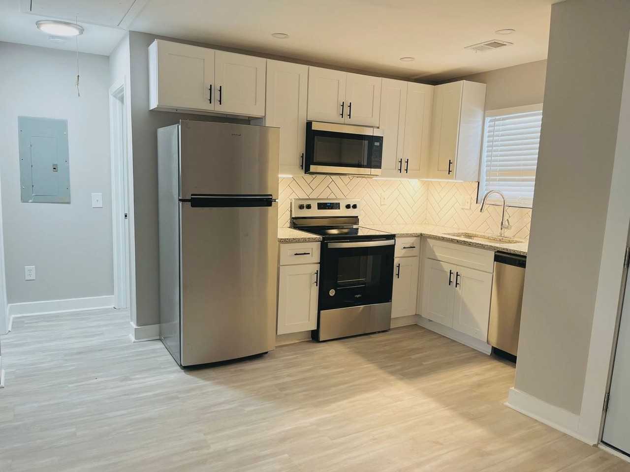 Pryor Street Apartments - Photo 5 of 7